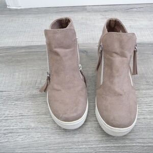 Steve Madden Girls J Caliber "Wedge" Sneaker